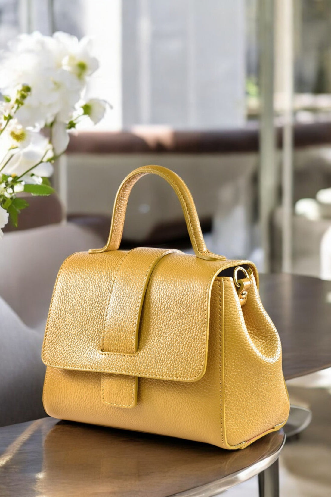 Madison bag in mustard Dollar leather