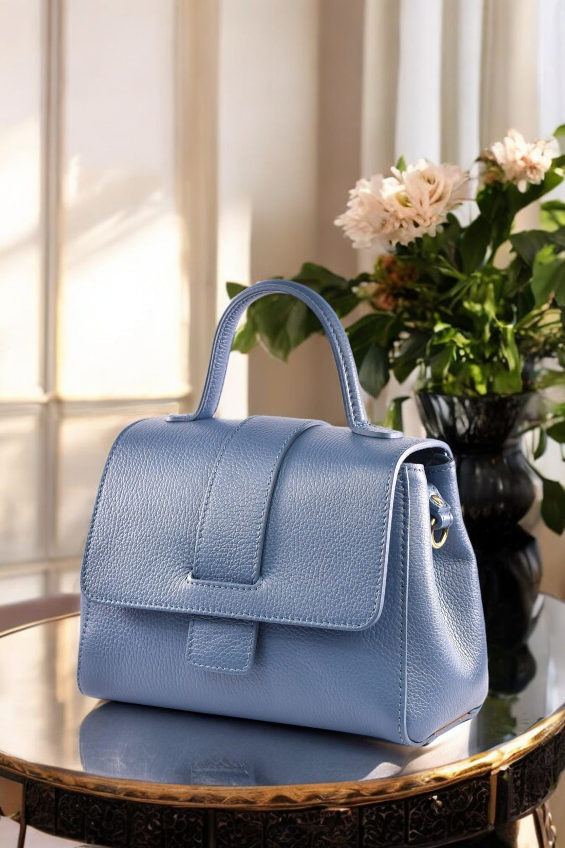Madison bag in Sugar paper Dollar leather