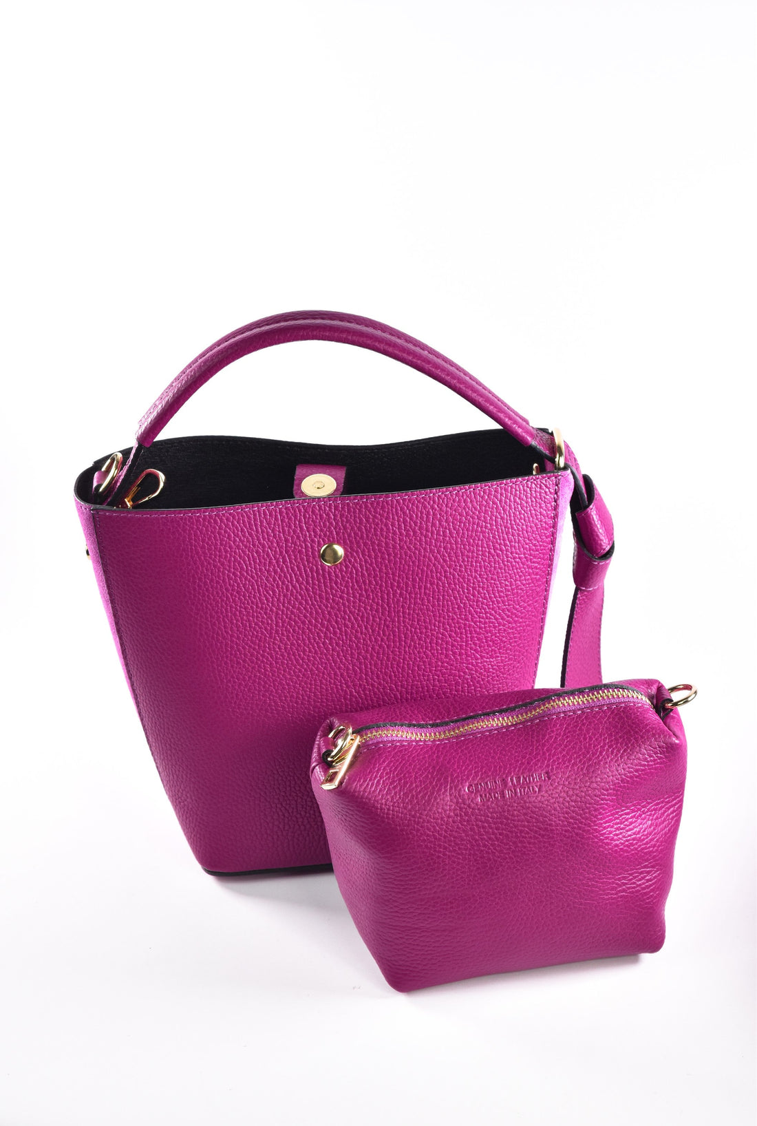 Riviera Bag in Magenta Dollar Leather
