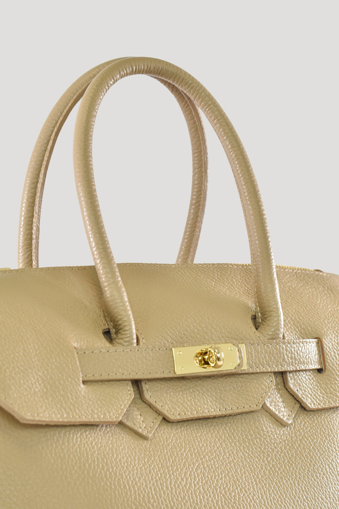 Elizabeth Bag in Togo Leather Light Taupe