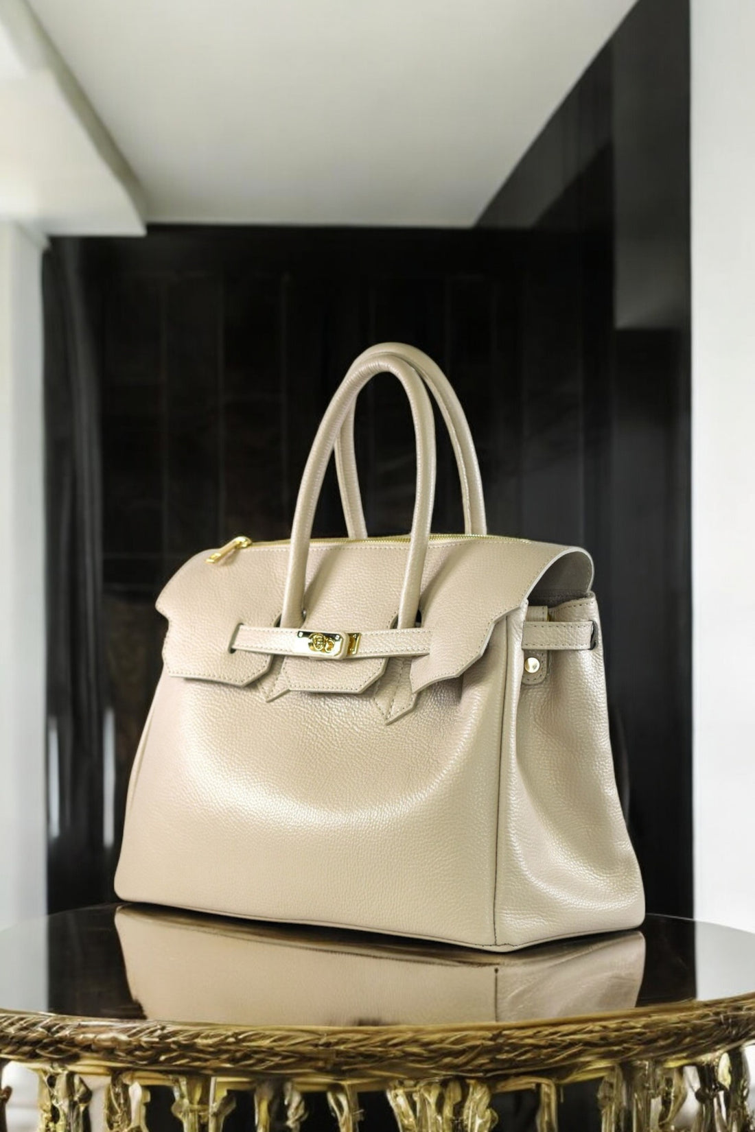 ELIZABETH BAG IN TOGO LEATHER CREAMY WHITE