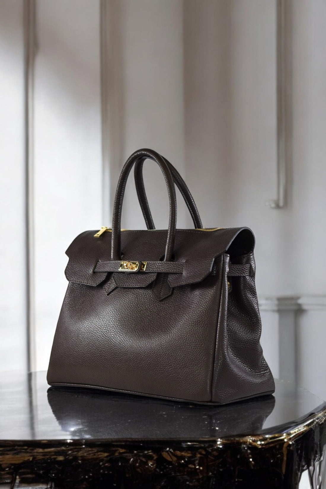 ELIZABETH BAG IN TOGO LEATHER DARK BROWN