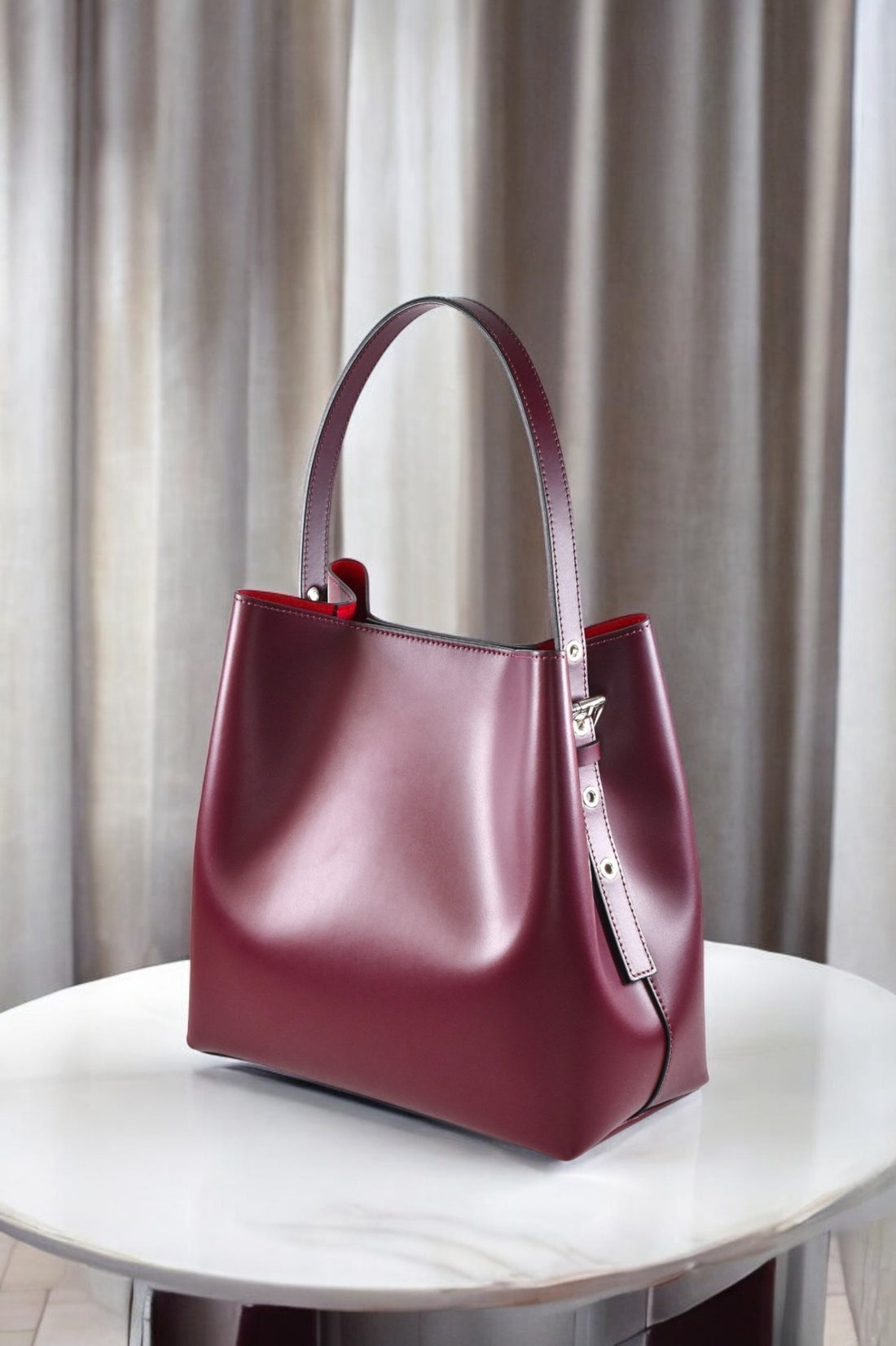Melany Bag in Burgundy Brushed Leather