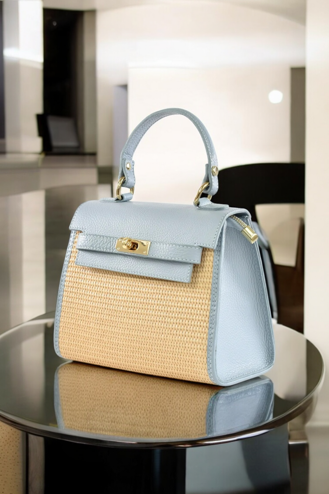 Freydis Bag in Dollar Leather and Raffia Light Blue