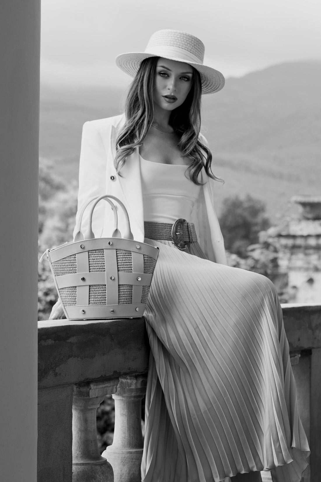 Jacqueline in Brushed Leather and Raffia Tan