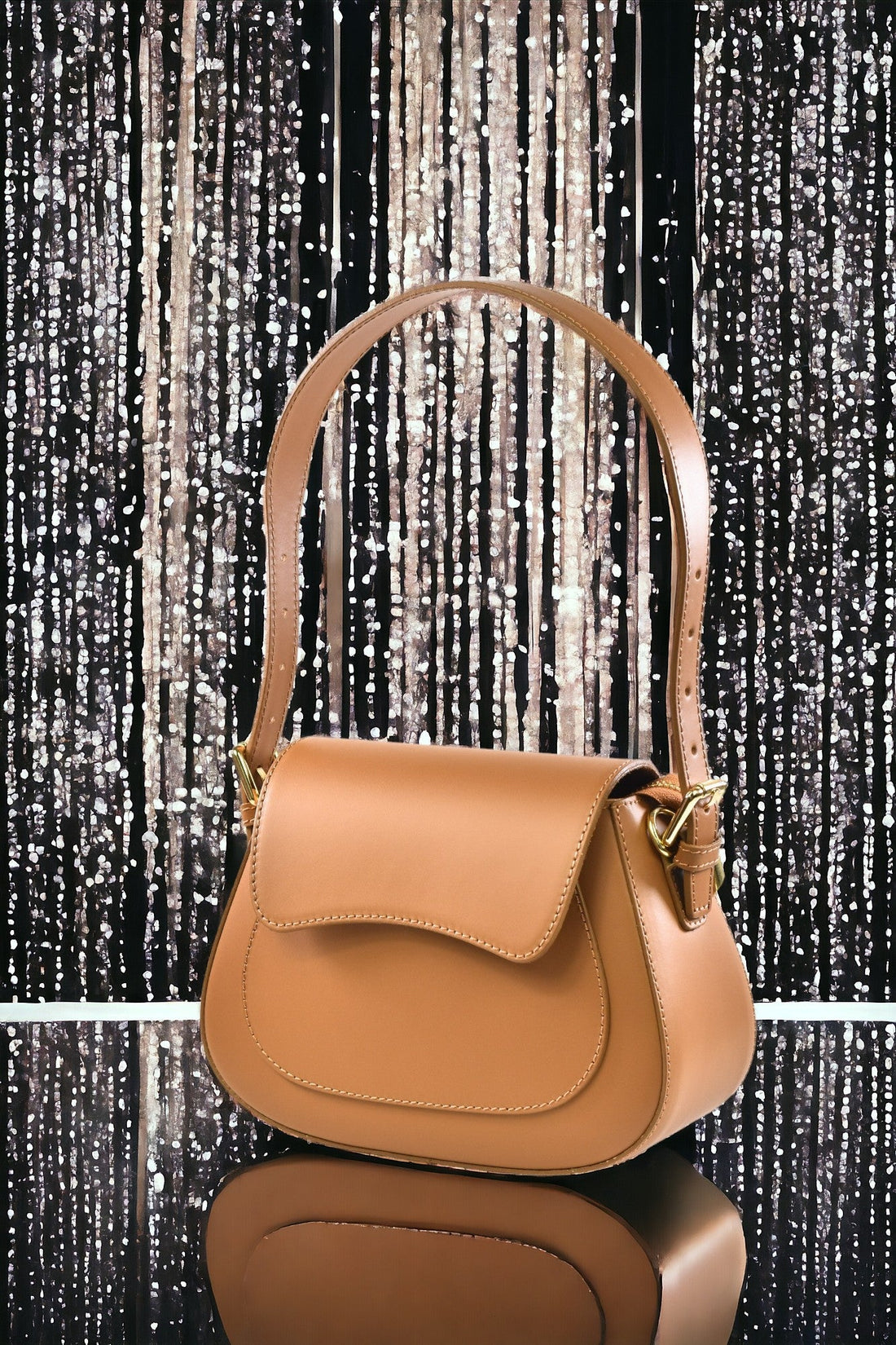 Sindy Bag in Tan Brushed Leather