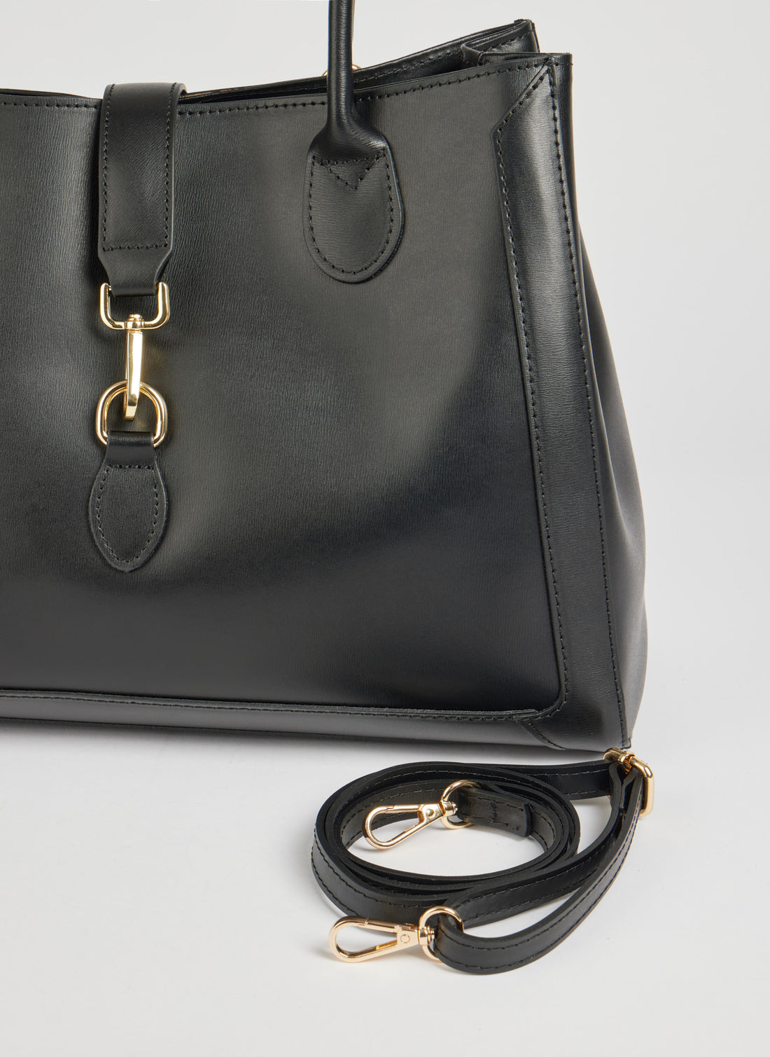 Chloe Bag in Black Brushed Leather
