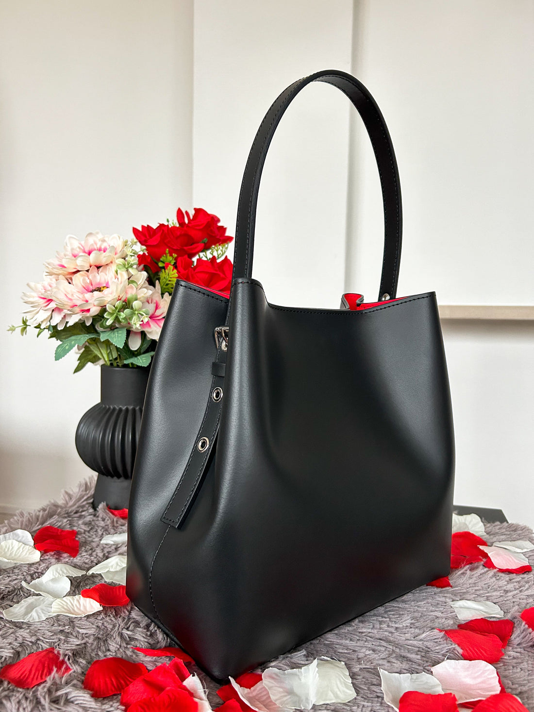 Melany Bag in Brushed Black Leather
