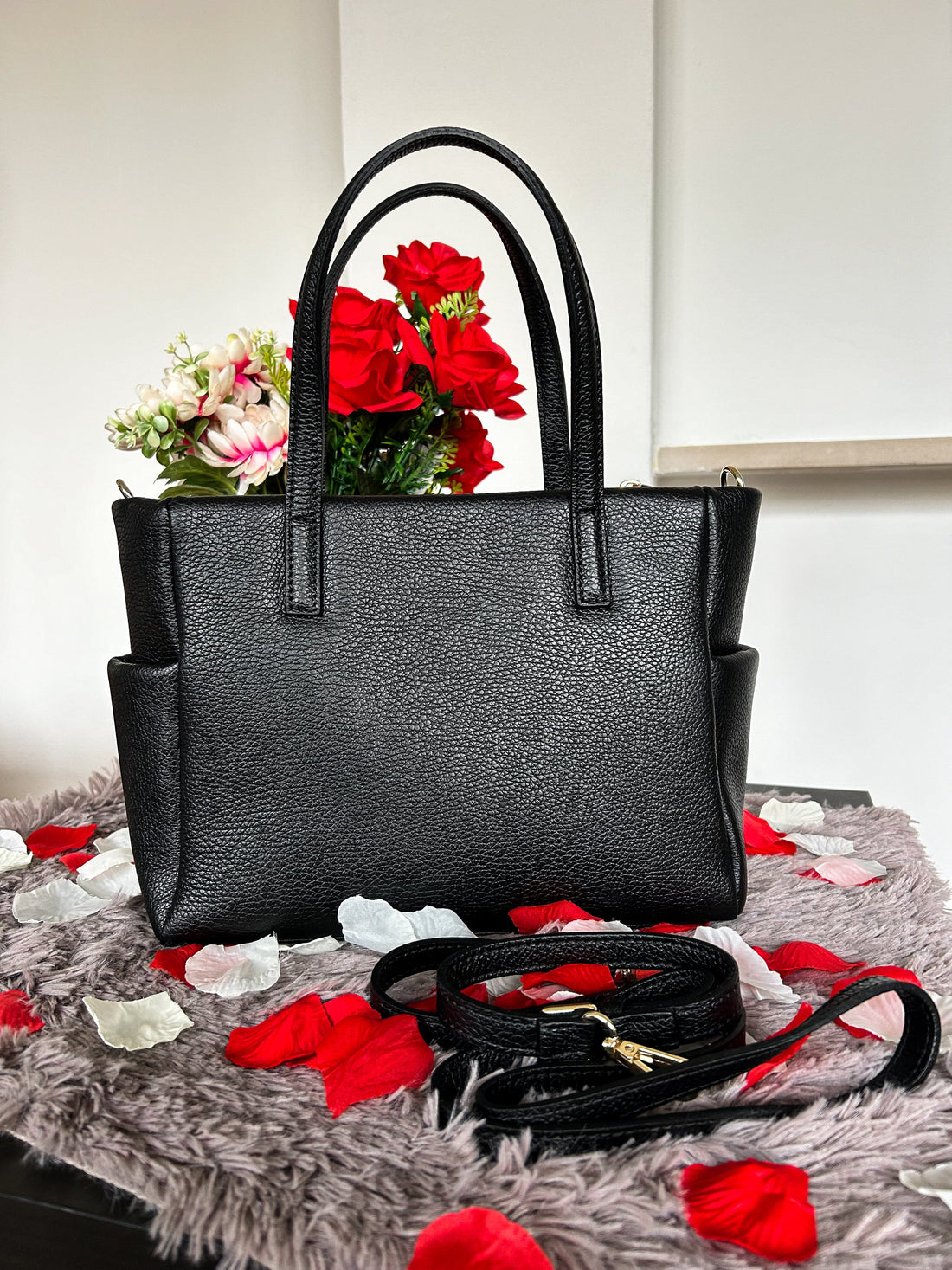 Diana Bag in Black Dollar Leather