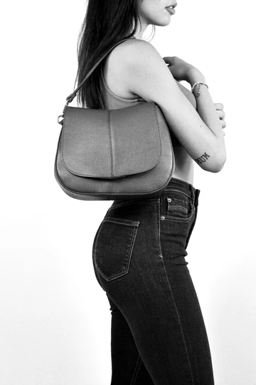 Sofìa Bag in Black Dollar Leather
