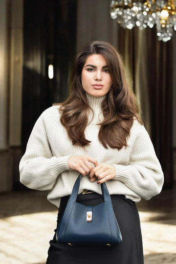 Eleonor Bag in Blue Saffiano Leather