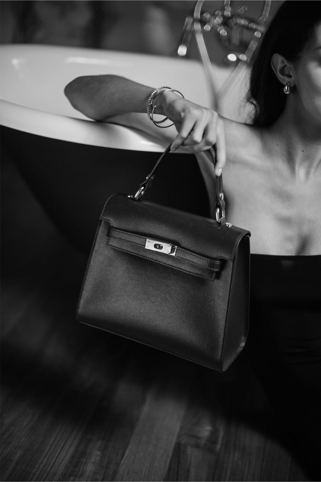 Zaira Bag in Black Saffiano Leather