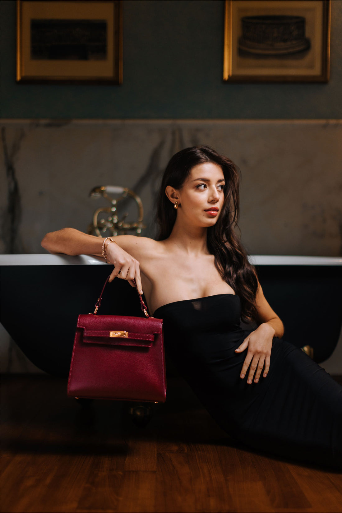 Zaira Bag in Burgundy Saffiano Leather